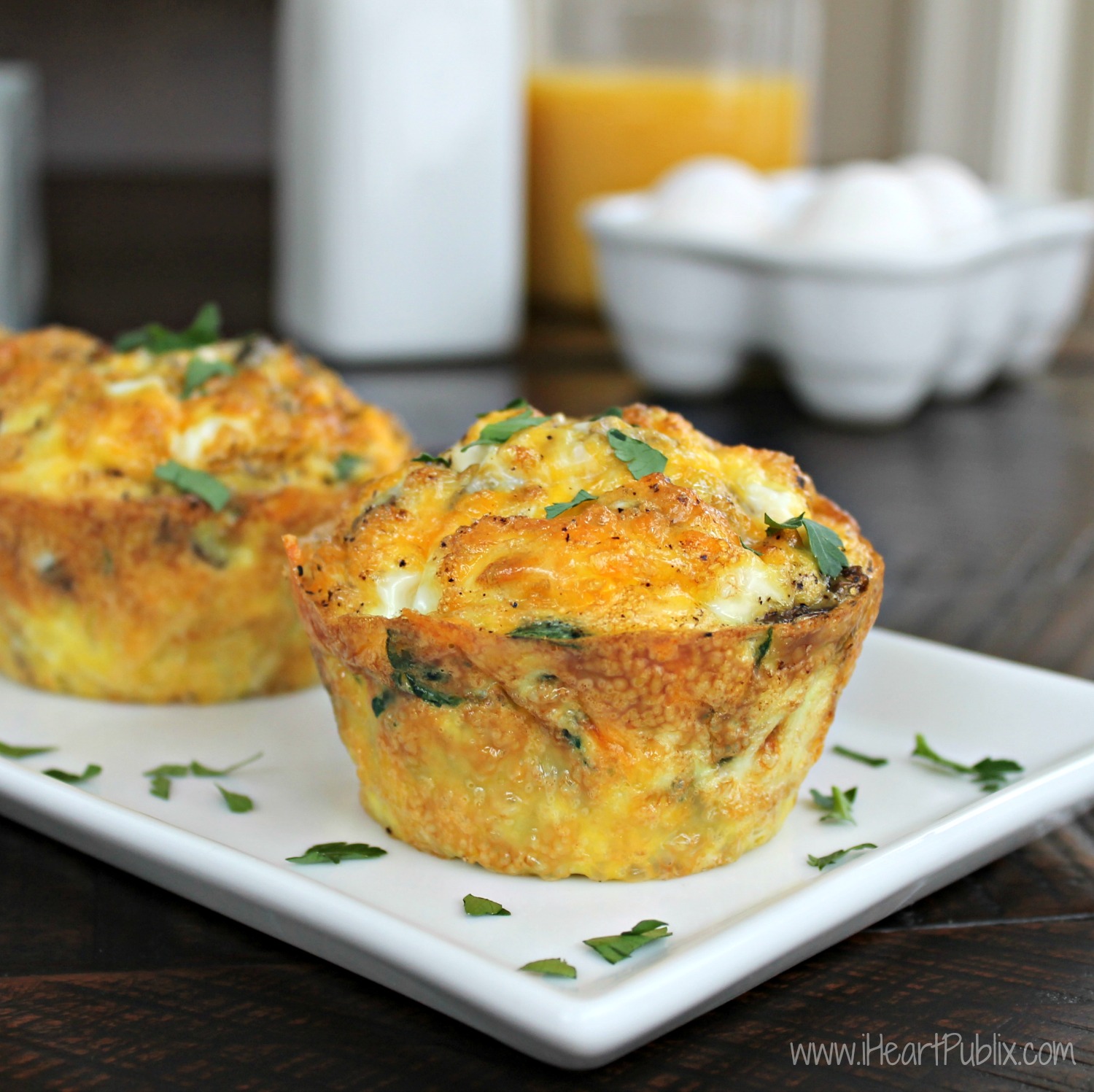 Egg Muffins With Farmland Homestyle Sausage, Spinach & Mushrooms (+ Big