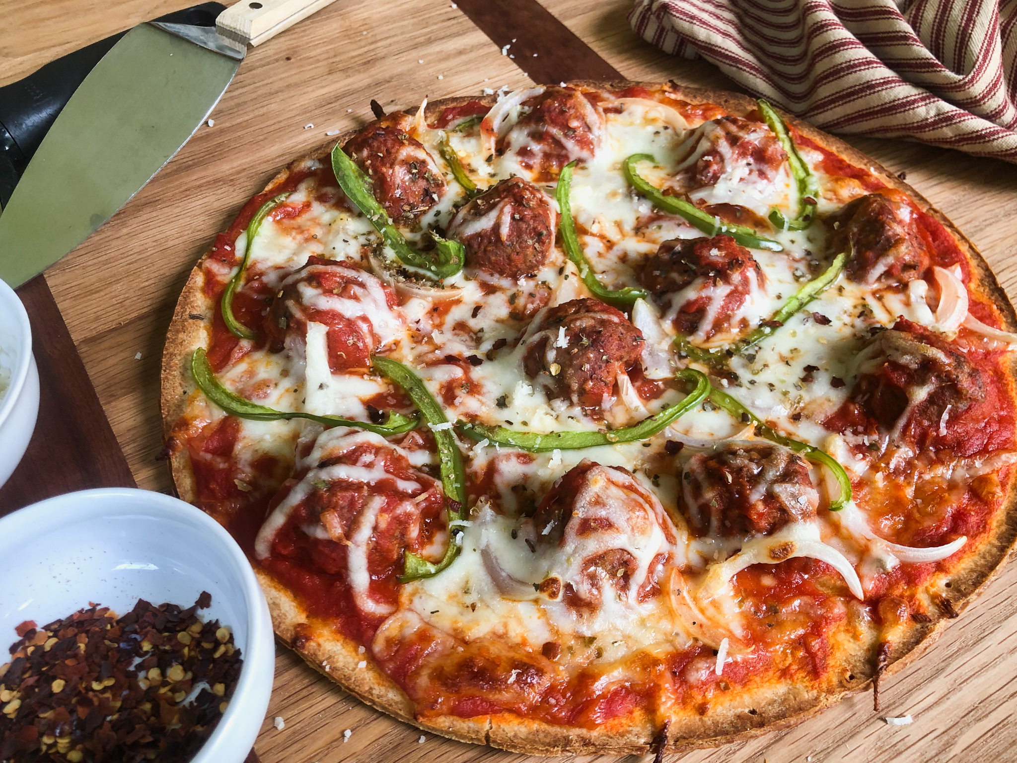 Easy Meatball Pizza Super Meal To Go With The Sales At Publix