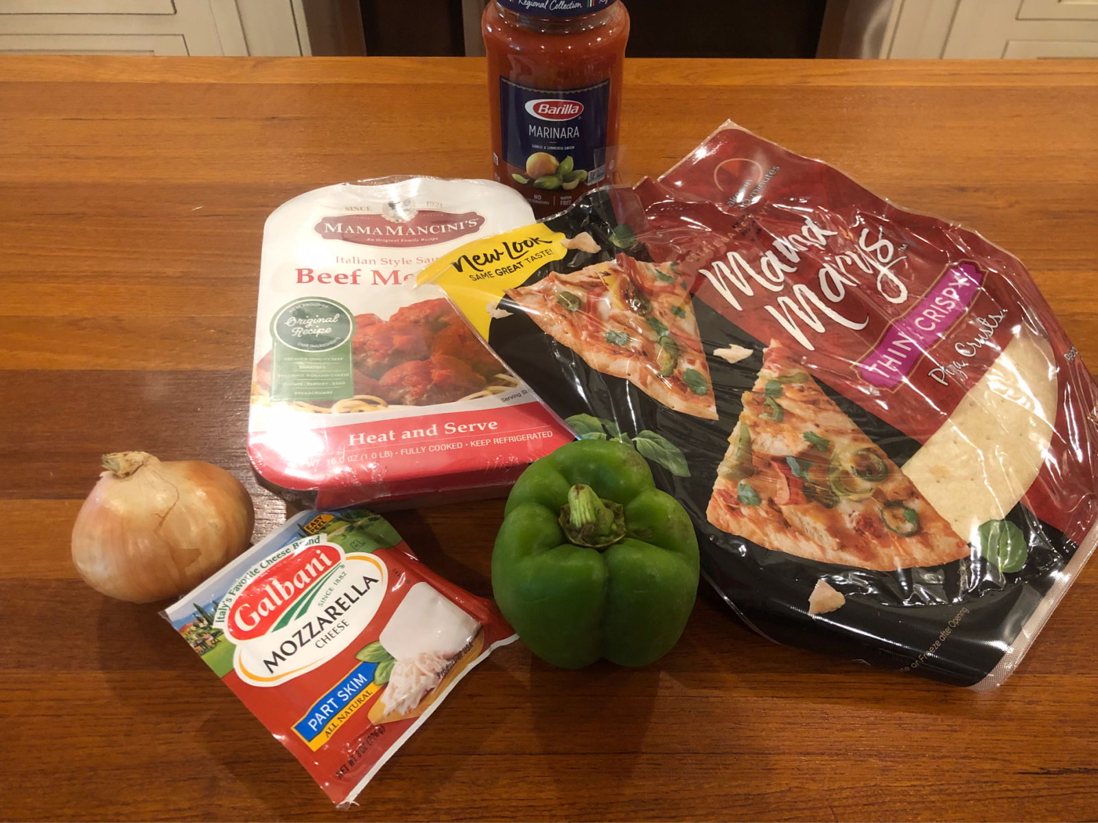 Easy Meatball Pizza on I Heart Publix