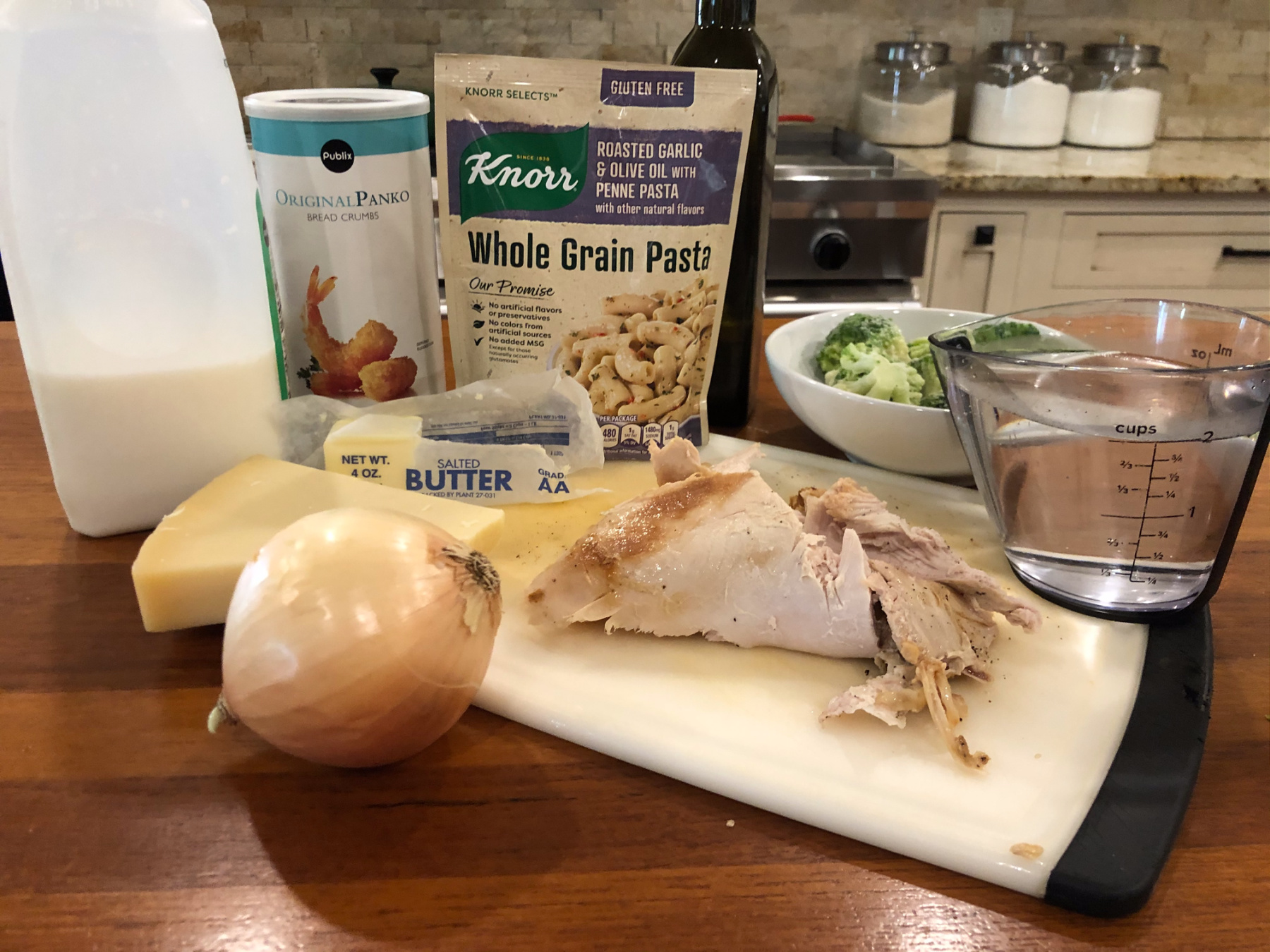 Cheesy Broccoli, Turkey & Pasta Bake on I Heart Publix 1