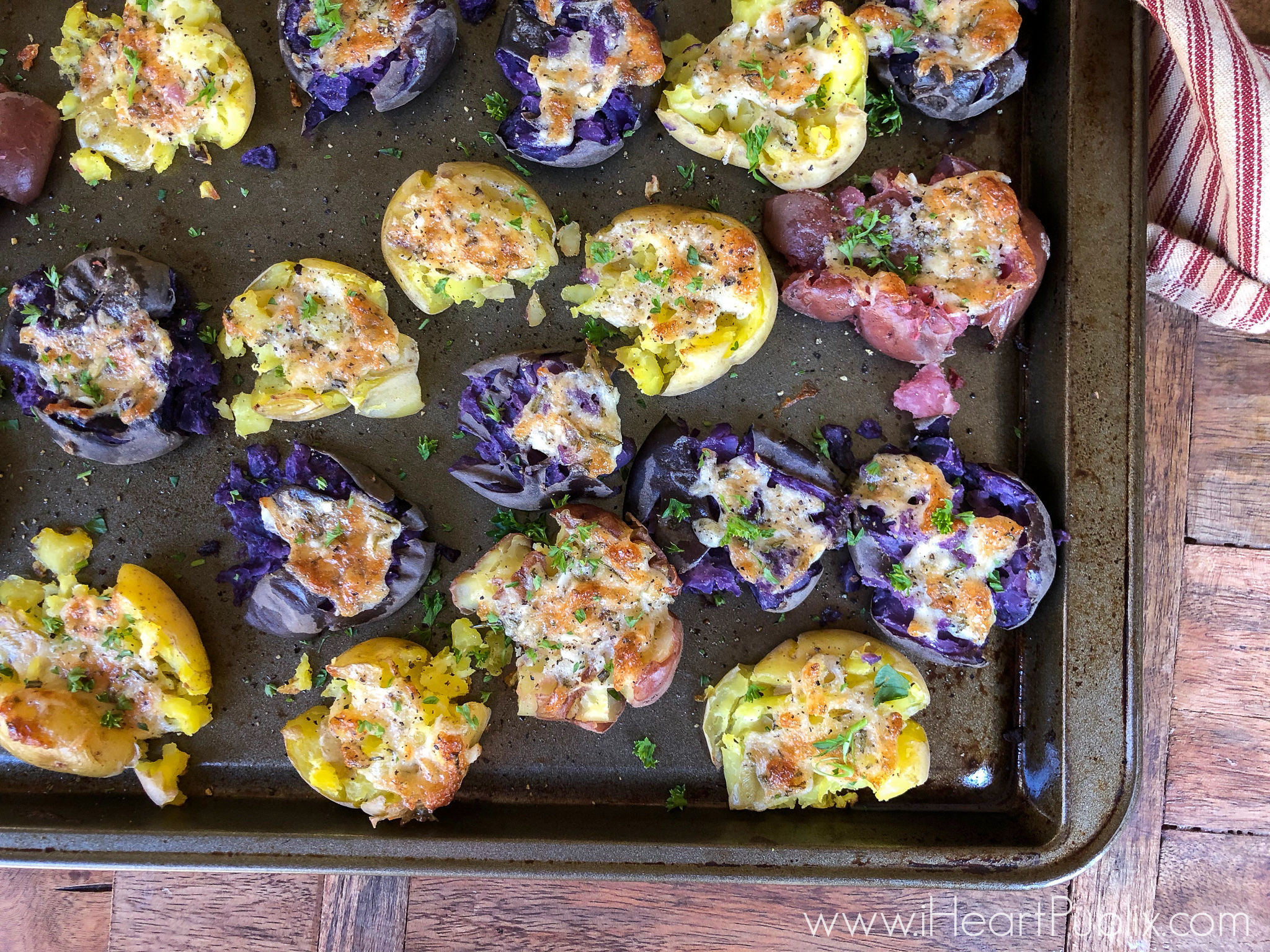 Parmesan Rosemary Smashed potatoes Parmesan Rosemary Smashed Potatoes - Delicious Side Your Whole Family Will Love on I Heart Publix