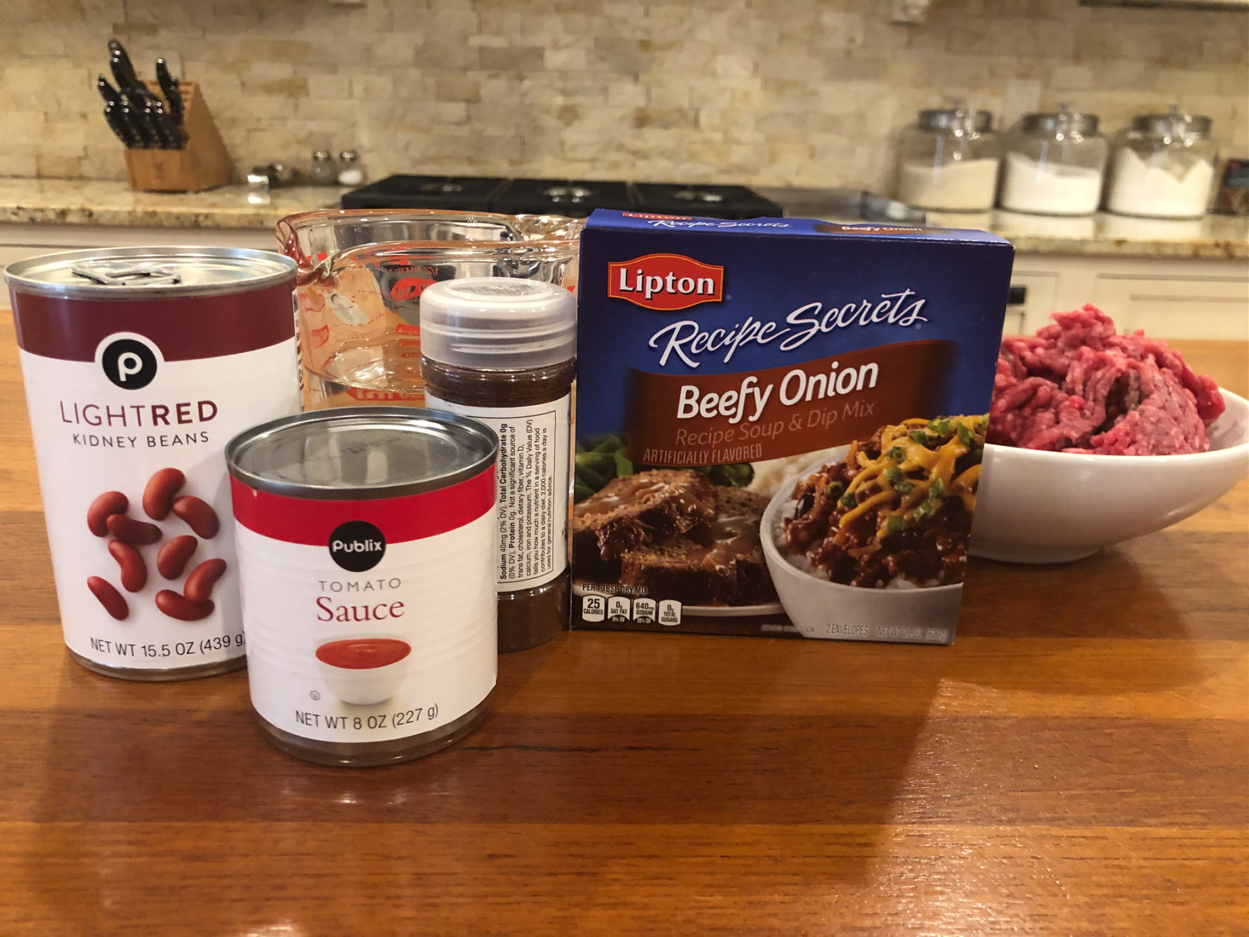 Serve Up This Fast 'n Easy Chili When You Need A Meal In A Flash + Save On Lipton Recipe Secrets At Publix on I Heart Publix