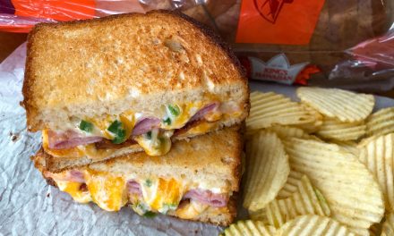 Piggy Popper Melt – The Ultimate Sandwich Made With NEW KING’S HAWAIIAN® Honey Wheat Sliced Bread