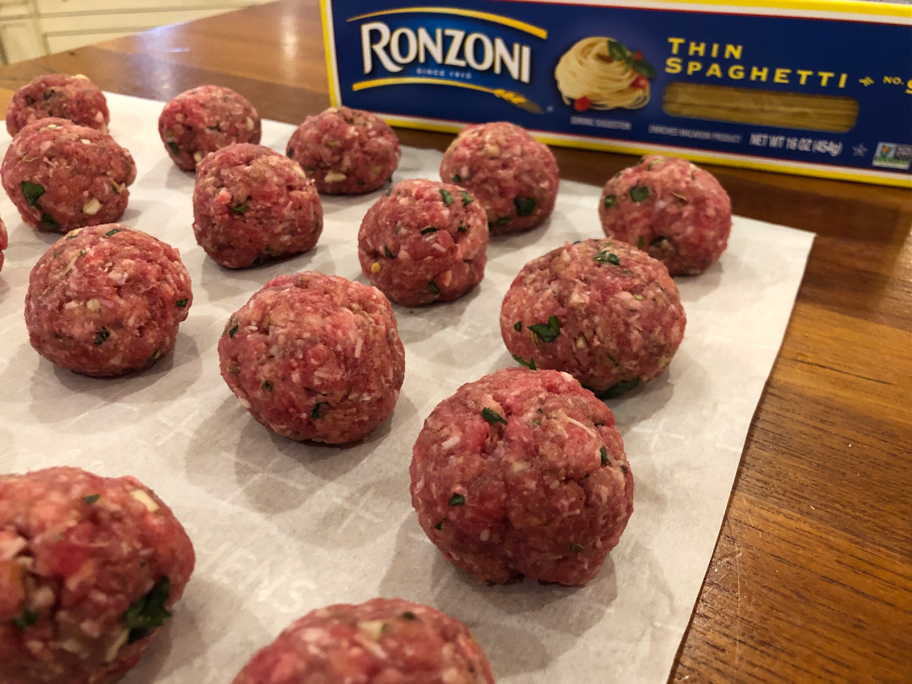 One-Pot Thin Spaghetti And Meatballs - Amazing Recipe To Go With The Ronzoni BOGO Sale! on I Heart Publix 3