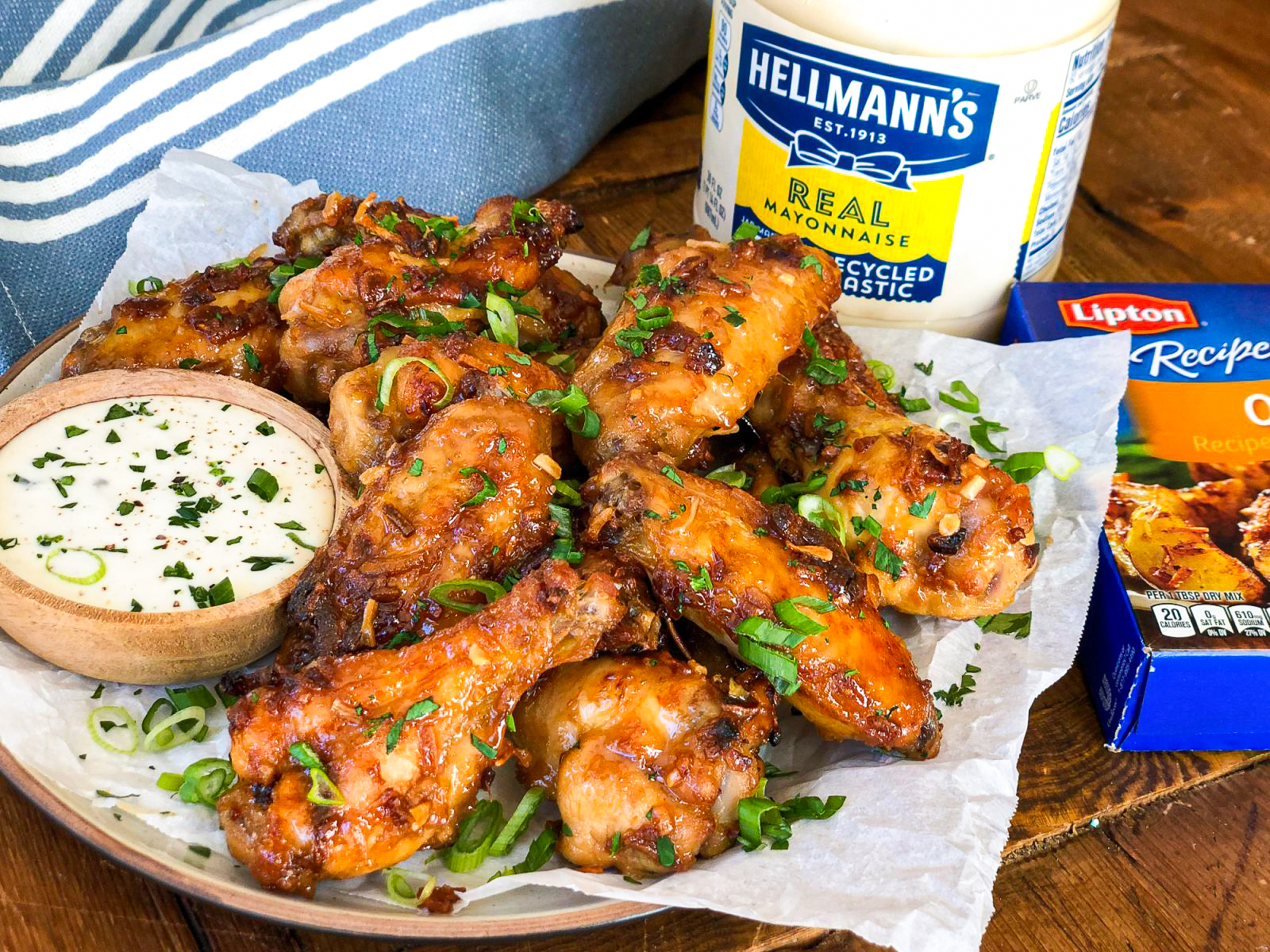 Honey-Sriracha-Glazed-Baked-Onion-Chicken-Wings-1-1600×1200-2