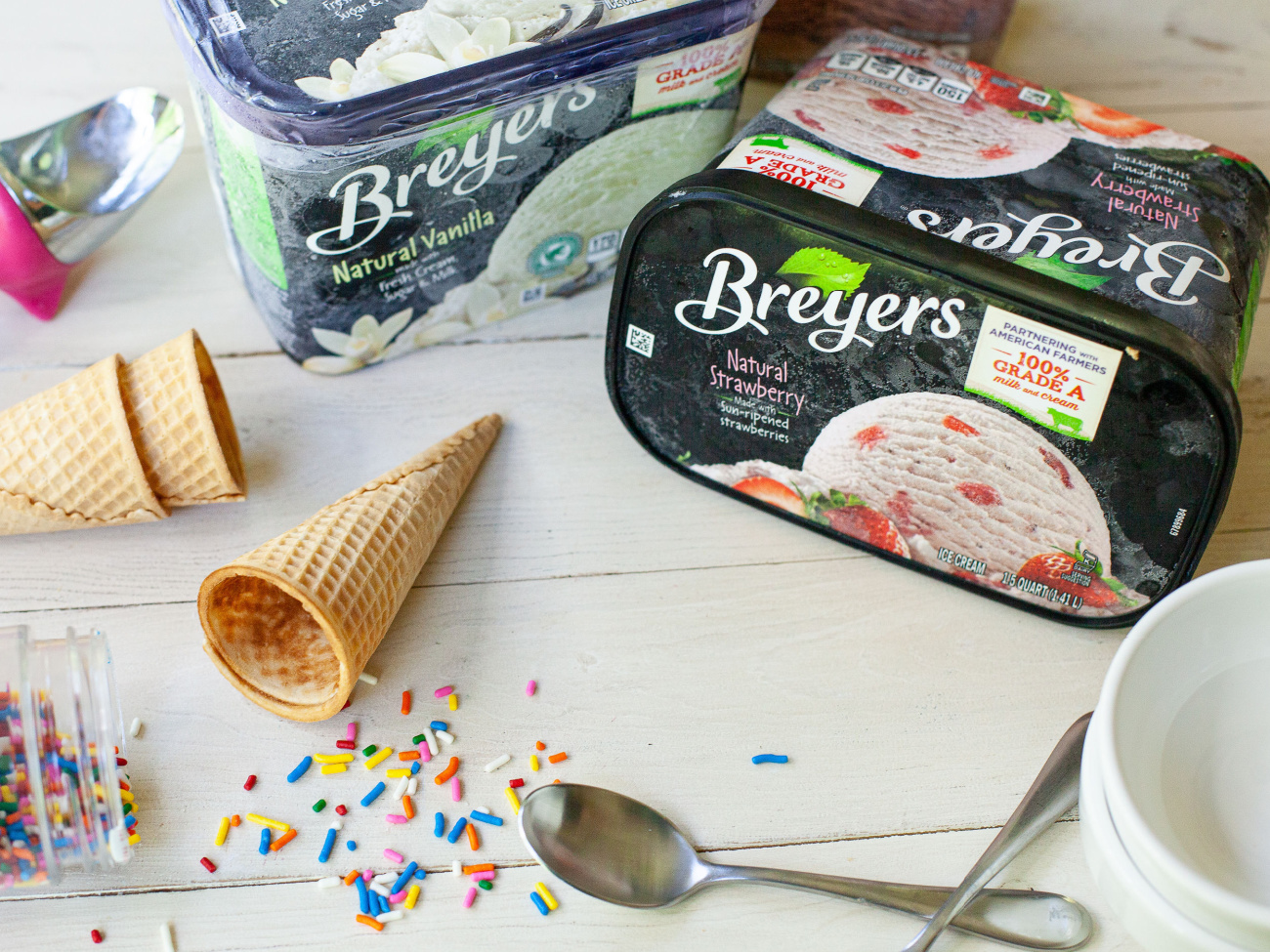 Chill Out On A Hot Day With Delicious Breyers Ice Cream - Save NOW At Publix on I Heart Publix 1