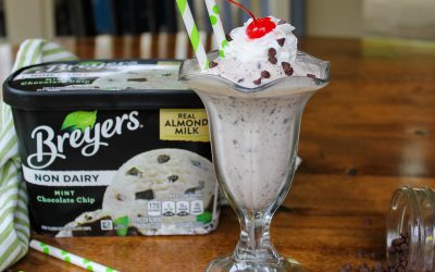 Take Advantage Of The Breyers BOGO Sale & Try My Non-Dairy Mint Chocolate Chip Shake