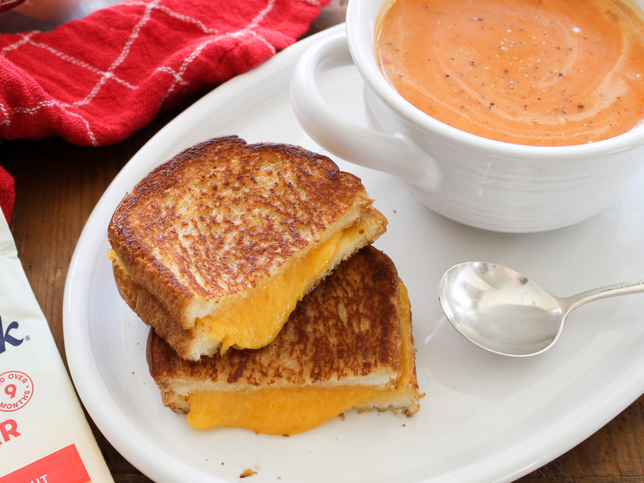 Serve Up A Delicious Grilled Cheese Sandwich With Big Savings On Tillamook Cheese At Publix on I Heart Publix 1