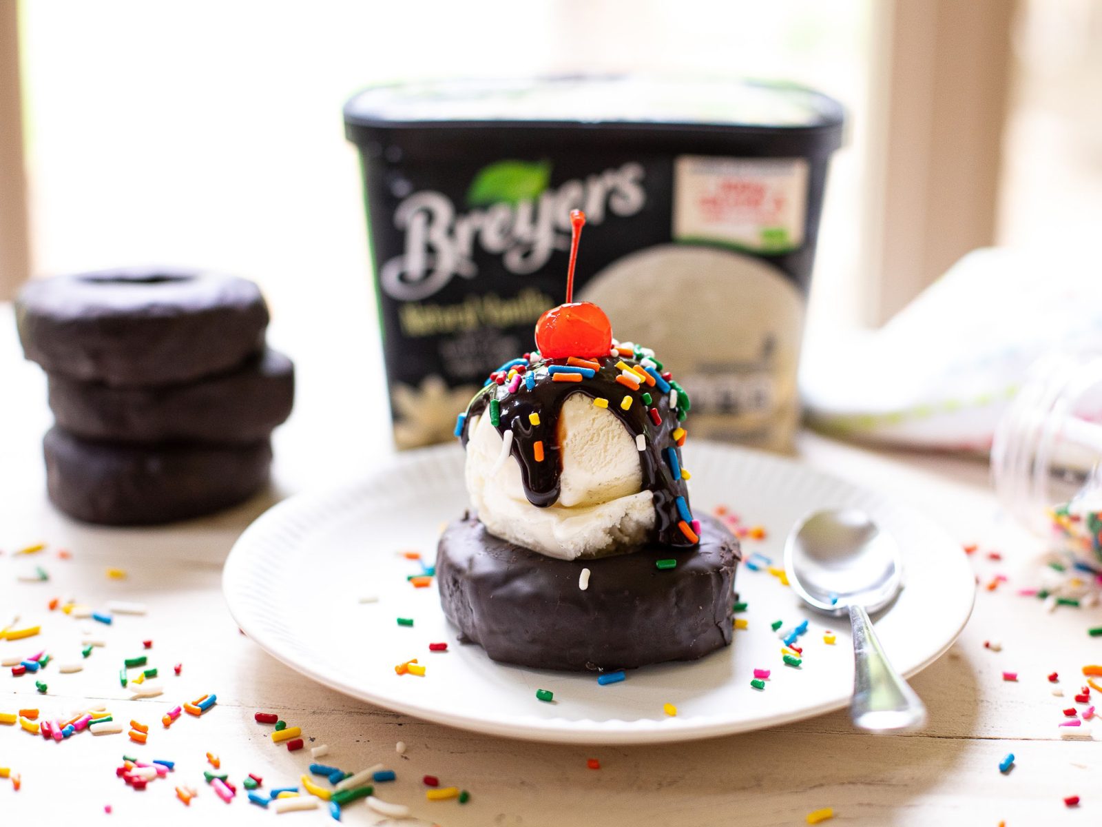 Enjoy A Breyers Donut Sundae And Earn A Gift Card… Dessert And A Perk!