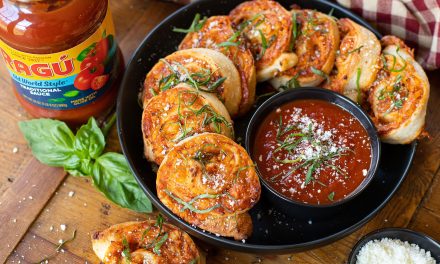 Shake Up Mealtime With These Easy & Delicious Chicken Parmesan Pinwheels