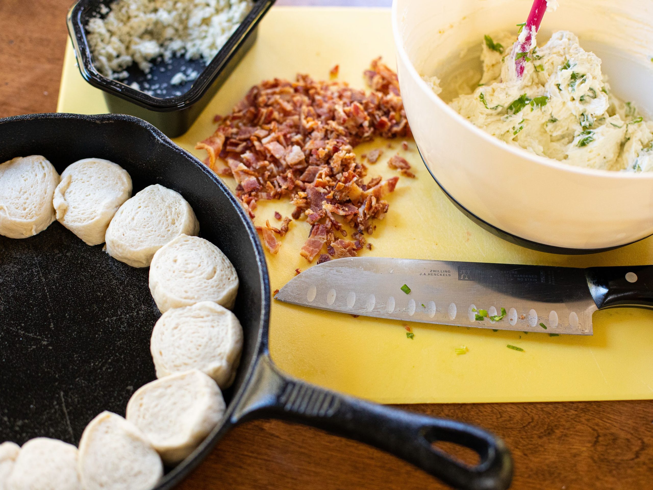 Grab A Deal On Hatfield Bacon & Serve Up Bacon Gorgonzola Skillet Dip At Your Next Holiday Gathering! on I Heart Publix 2