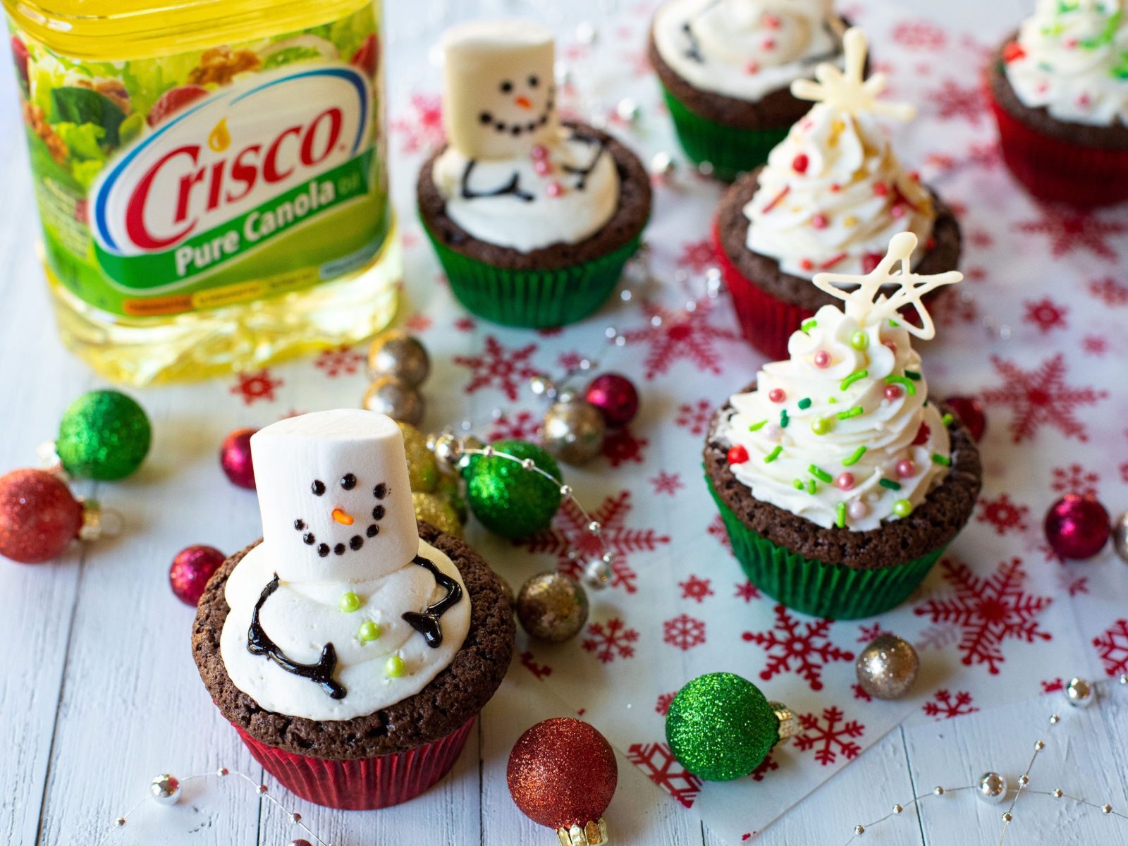 Crisco Oil Is Perfect For All Of Your Holiday Cooking Needs