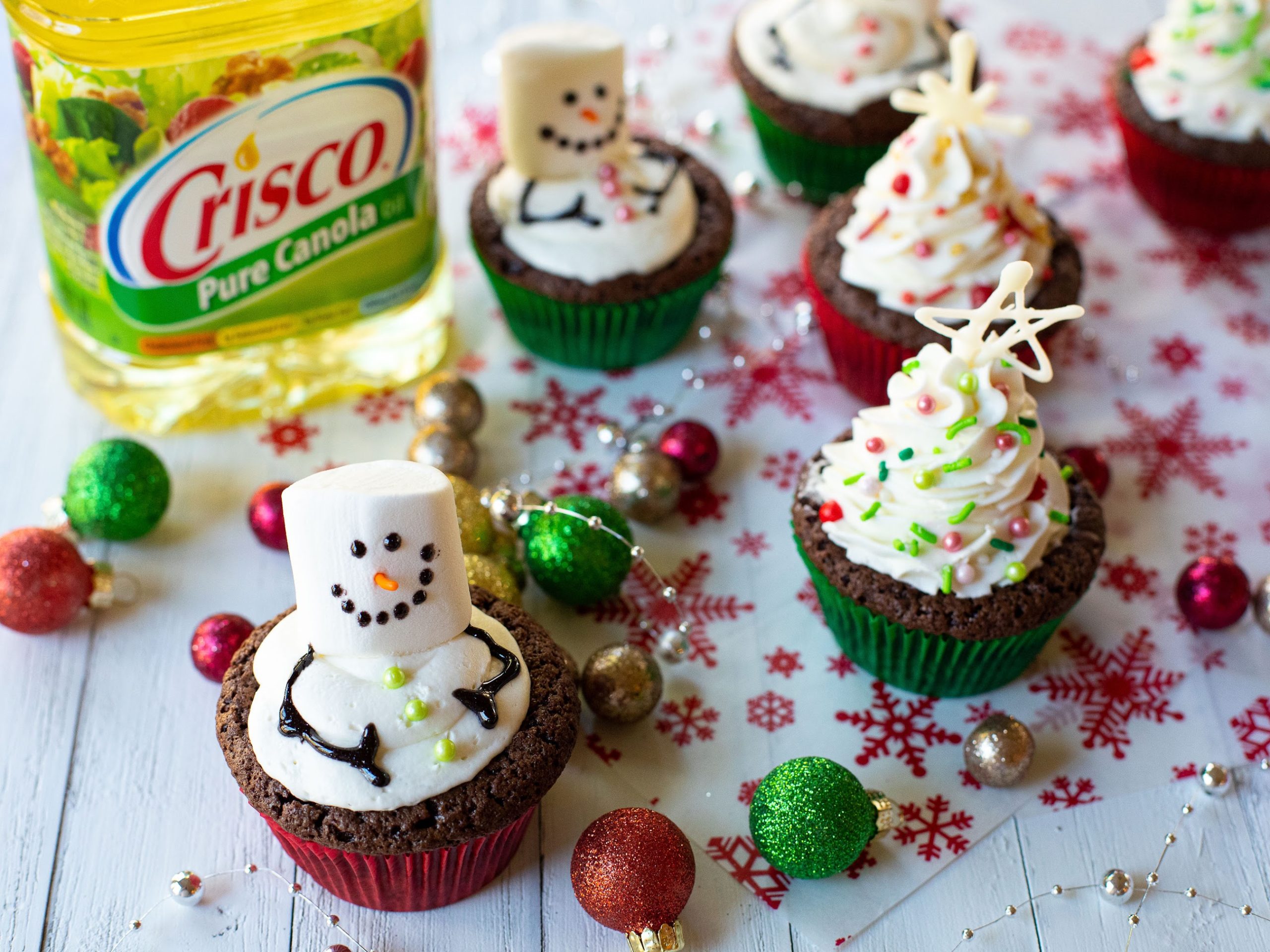 Grab Crisco Oil For All Of Your Holiday Baking Needs on I Heart Publix