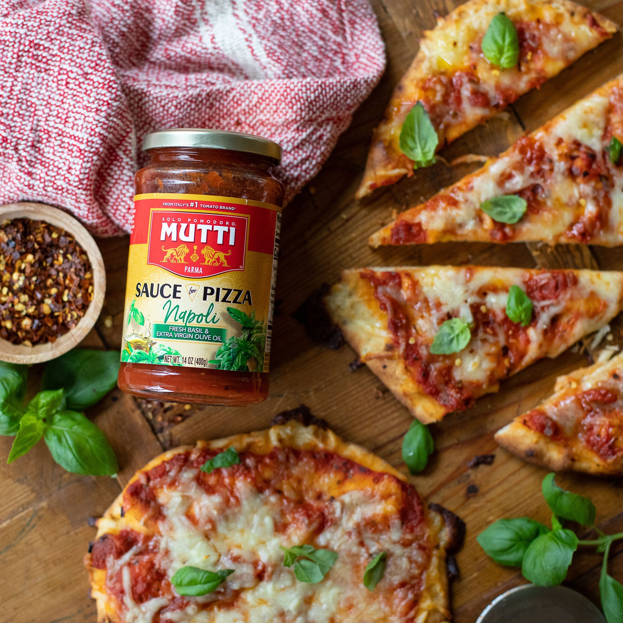 Mutti® Sauces for Pizza Are Perfect For ANY Homemade Pizza Creation - Save At Publix Right Now on I Heart Publix 1
