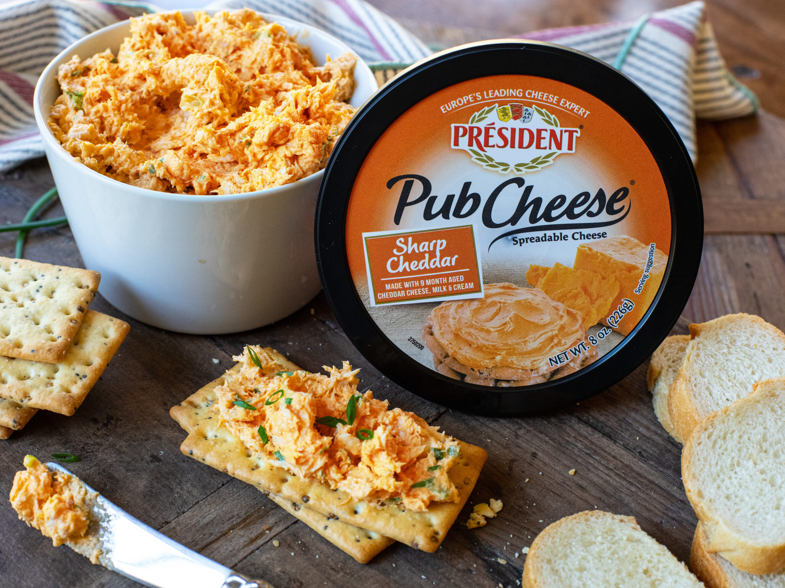 Add Big Flavor To Your Holiday Spread With PUB CHEESE® - Try My Jalapeño & Bacon PUB CHEESE® Stuffed Monkey Bread on I Heart Publix