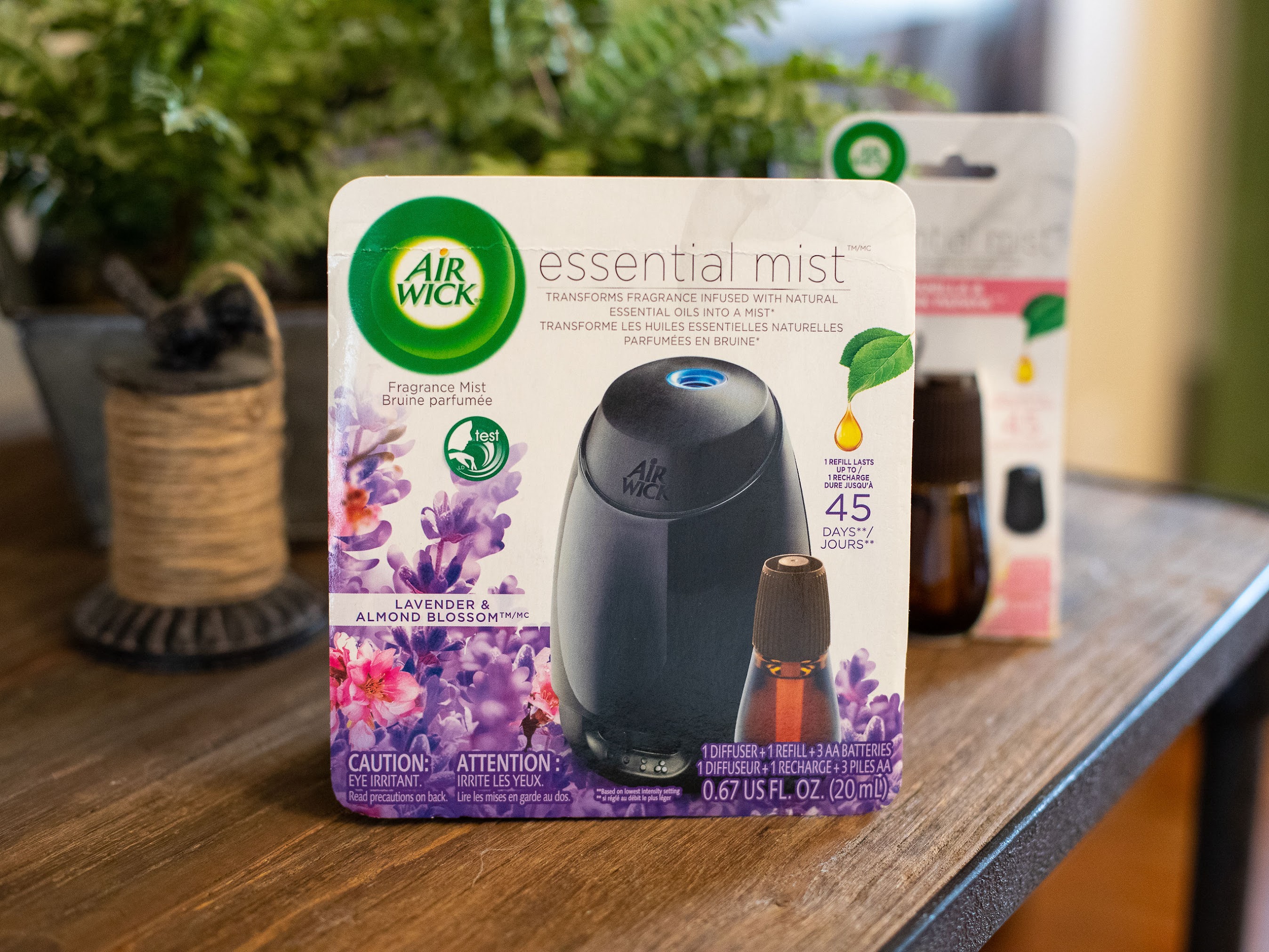 Air Wick Essential Mist Starter Kit - Diffuser + 4 Refills - Aromatherapy  with E