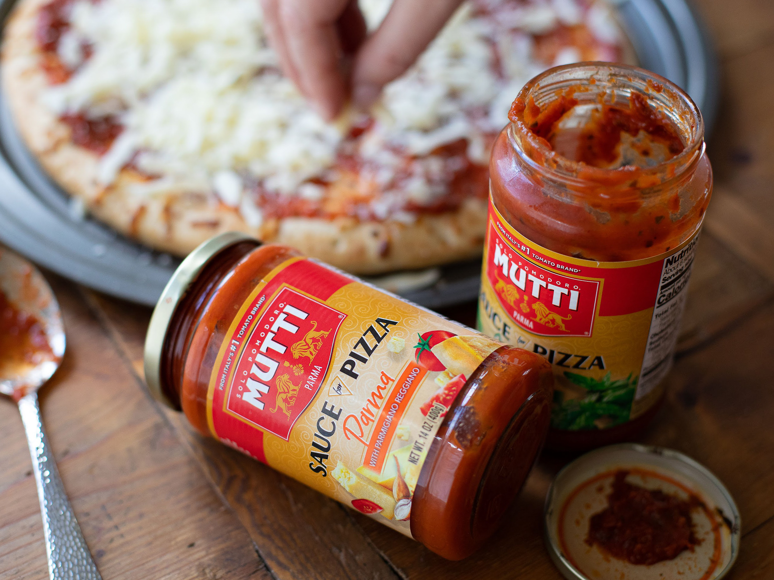 Mutti® Sauces for Pizza Is Your Delicious Start To The Perfect Homemade Pizza - On Sale NOW At Publix on I Heart Publix