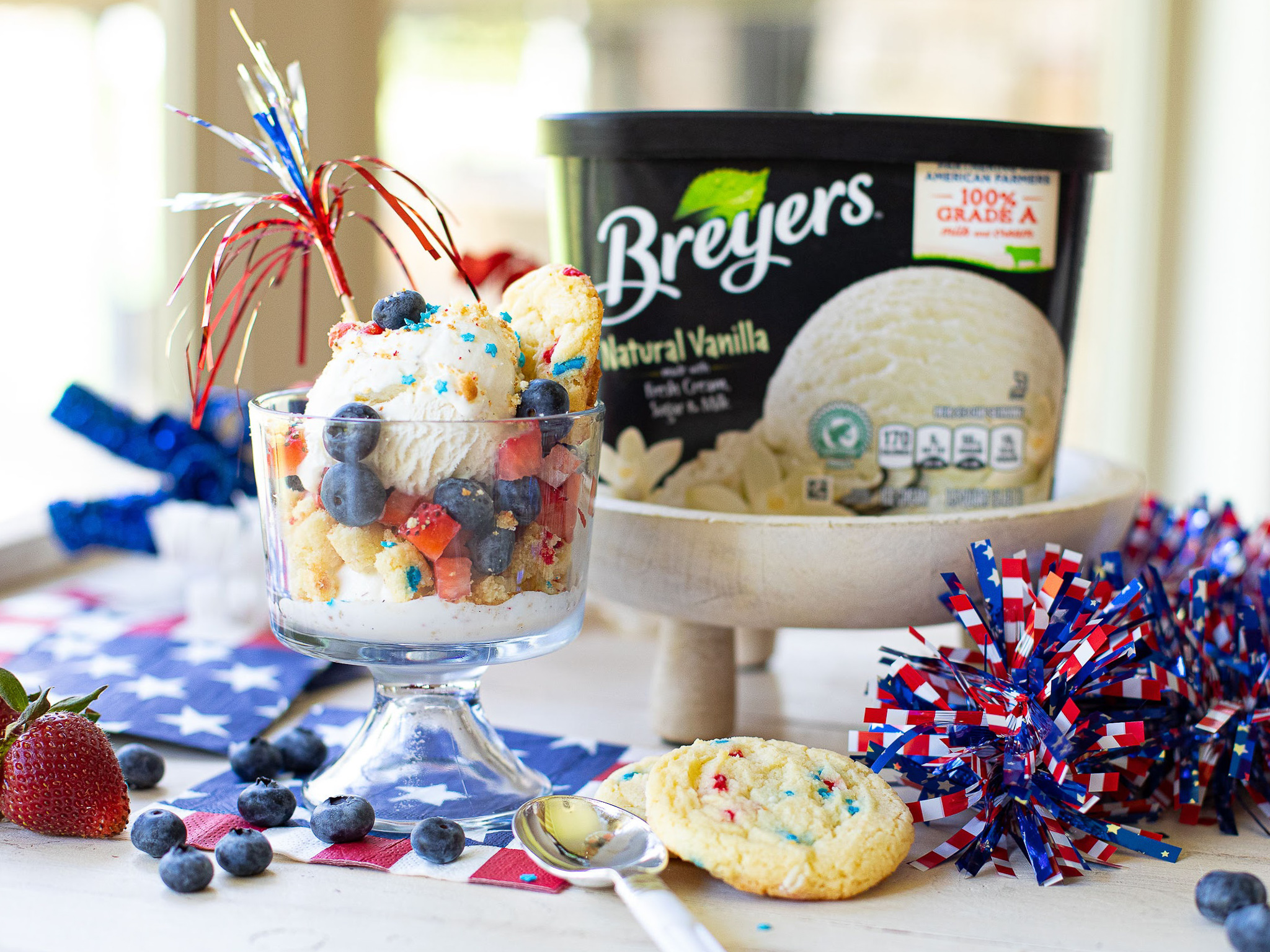 Red White & Blue Cookie Sundaes For Your Memorial Day Celebration