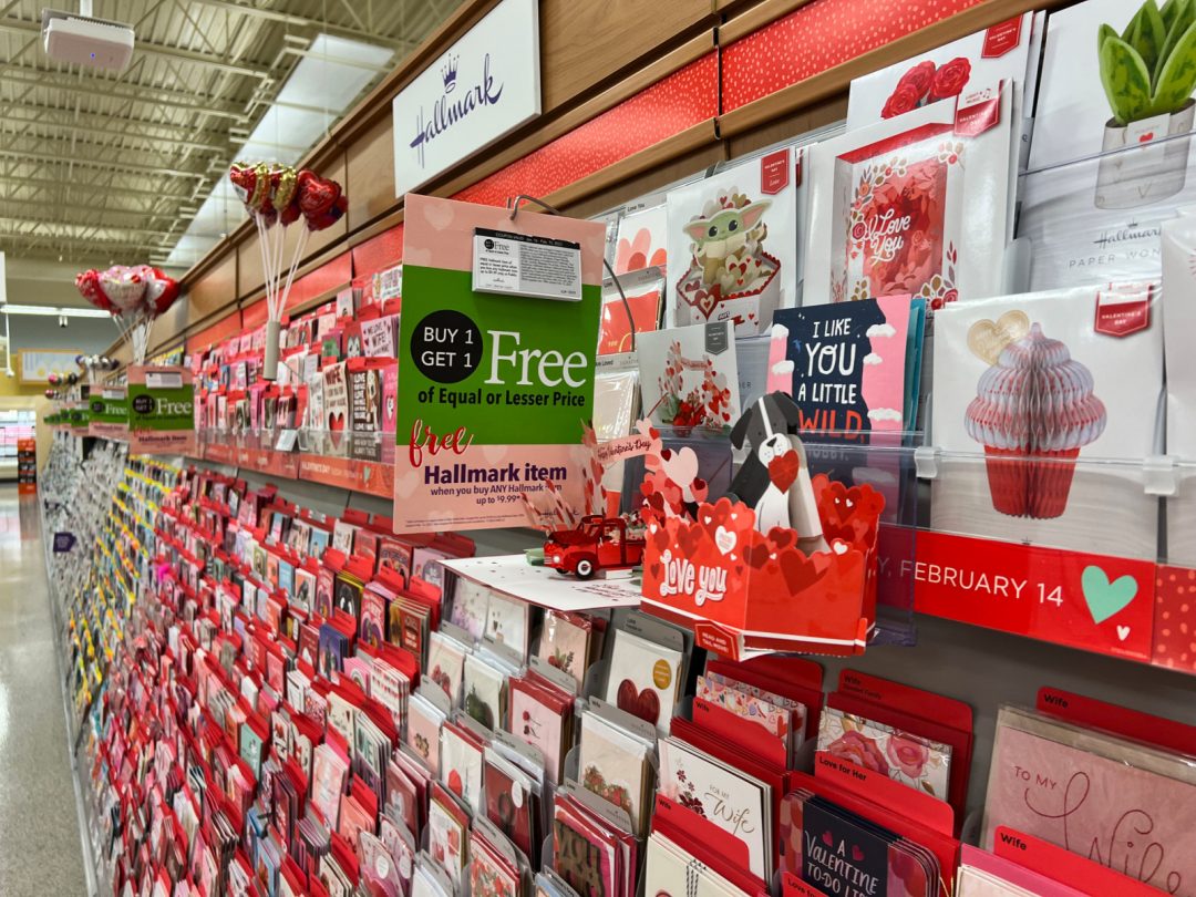New Hallmark Coupon Grab Cheap Cards, Bags, Wrapping Paper, Bows
