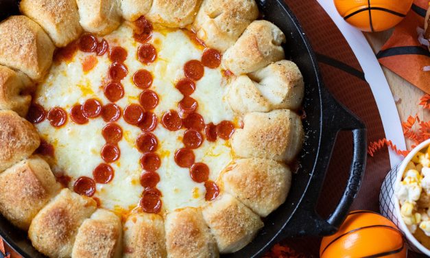 Add This Game Day Pepperoni Pizza Dip To Your Party Menu