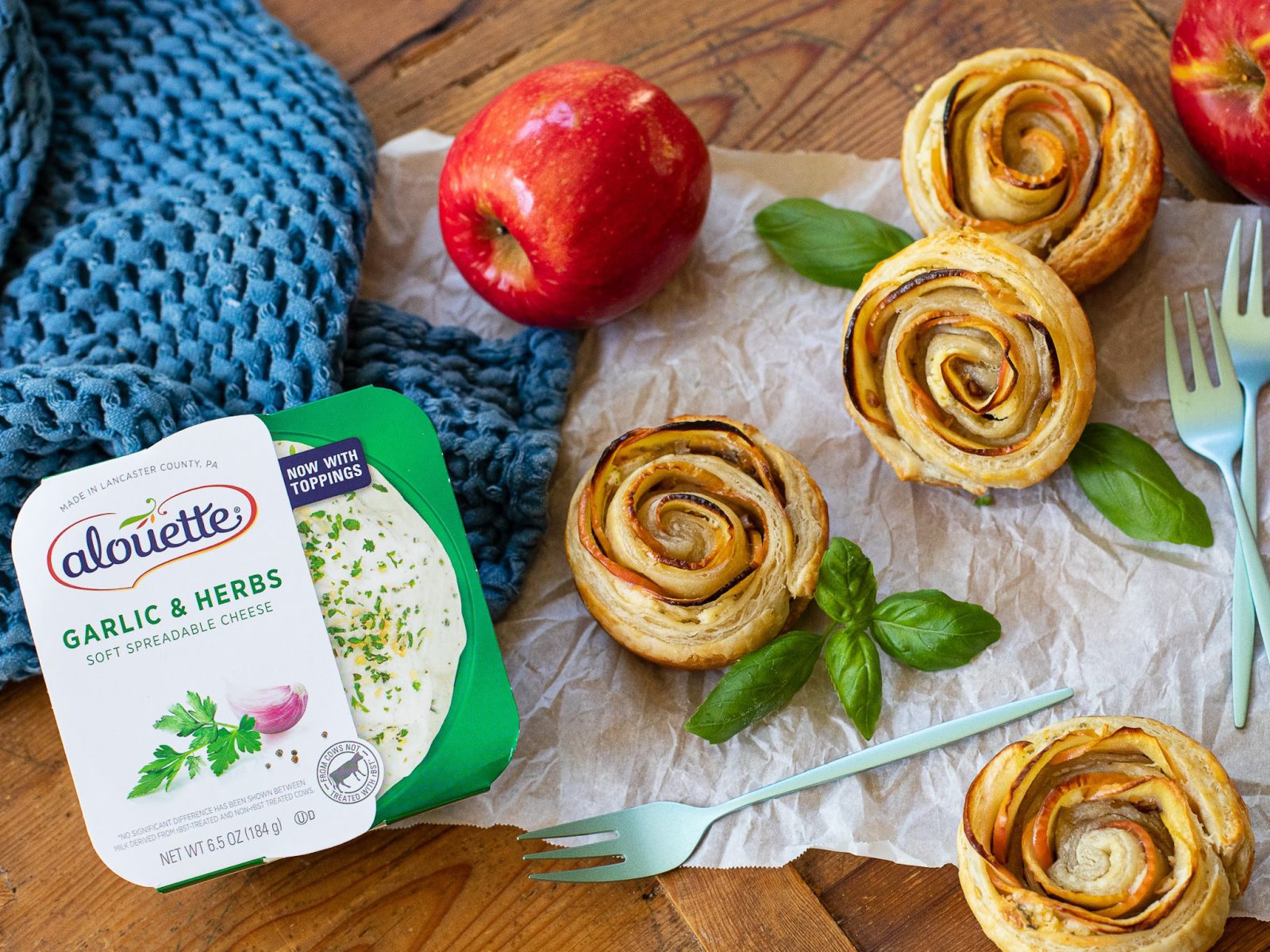 Delight Mom With Elegant Pastry Roses Made With alouette Cheese For Mother’s Day!