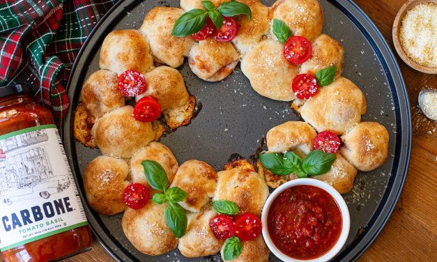 Grab Carbone Sauce And Kick Up Pizza Night With This Pepperoni Pizza Wreath