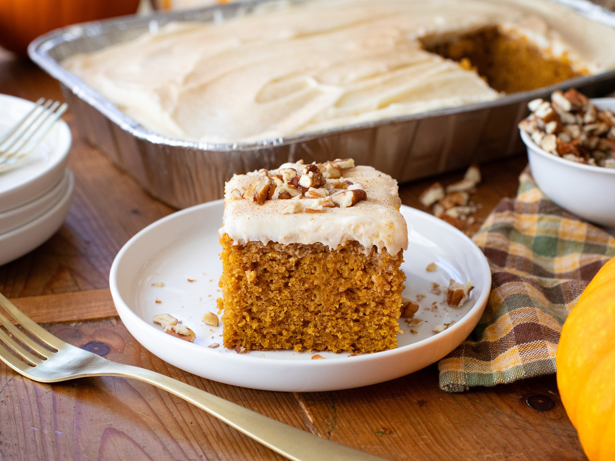 Shake Up Your Holiday Menu With My Pumpkin Cake ( + Grab Savings On EZ Foil® Pans At Publix)