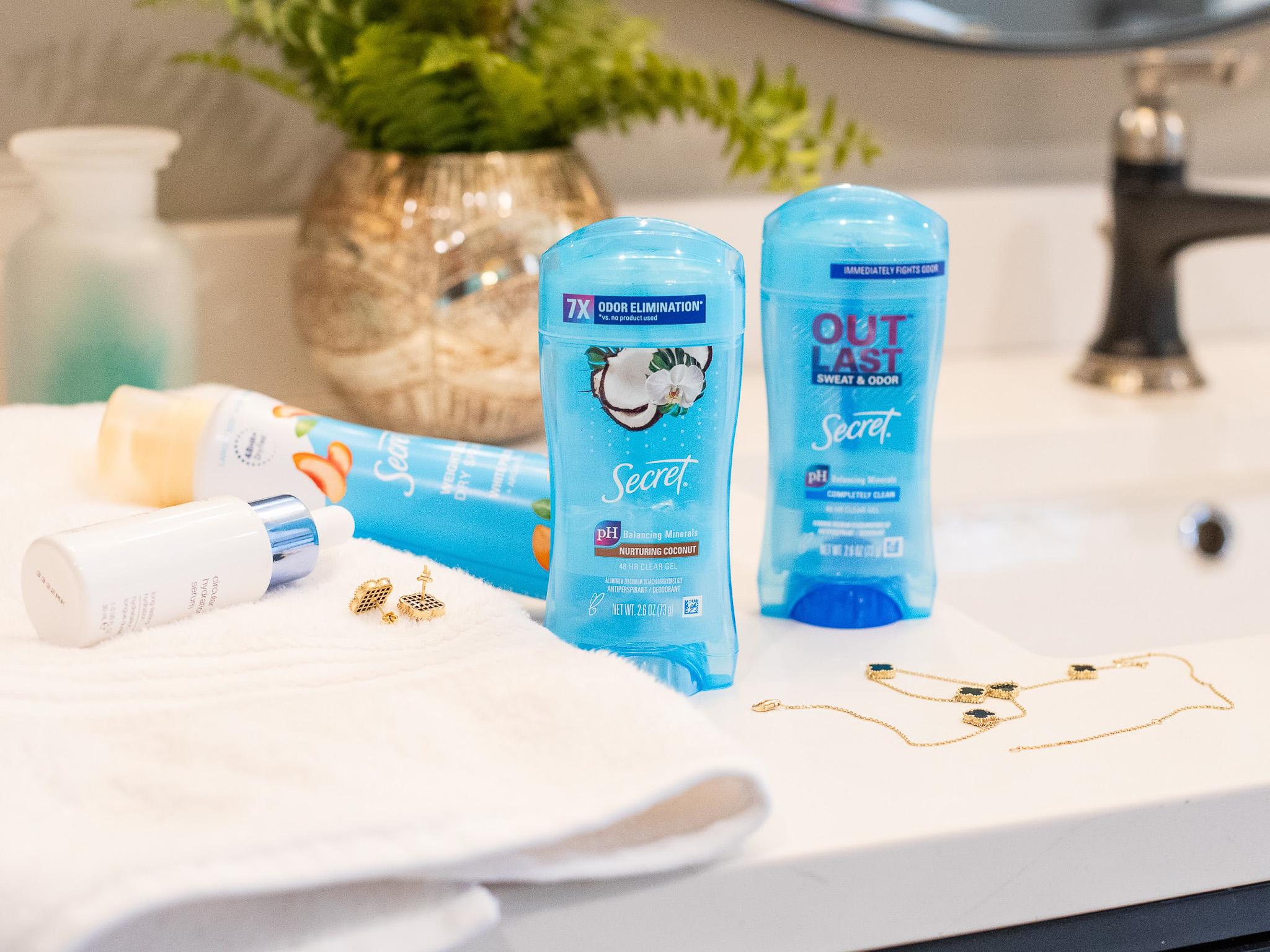 Secret fresh outlast