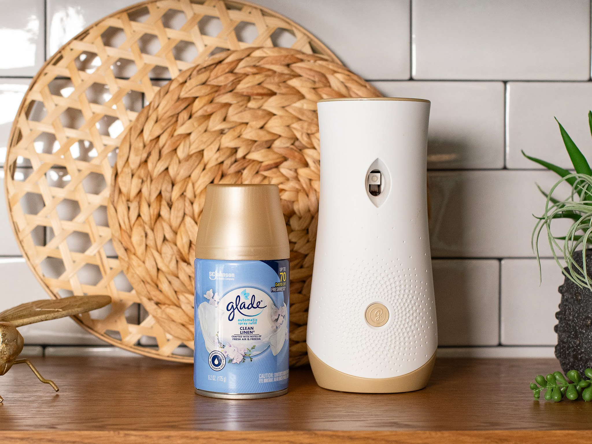 Glade clean linen spray