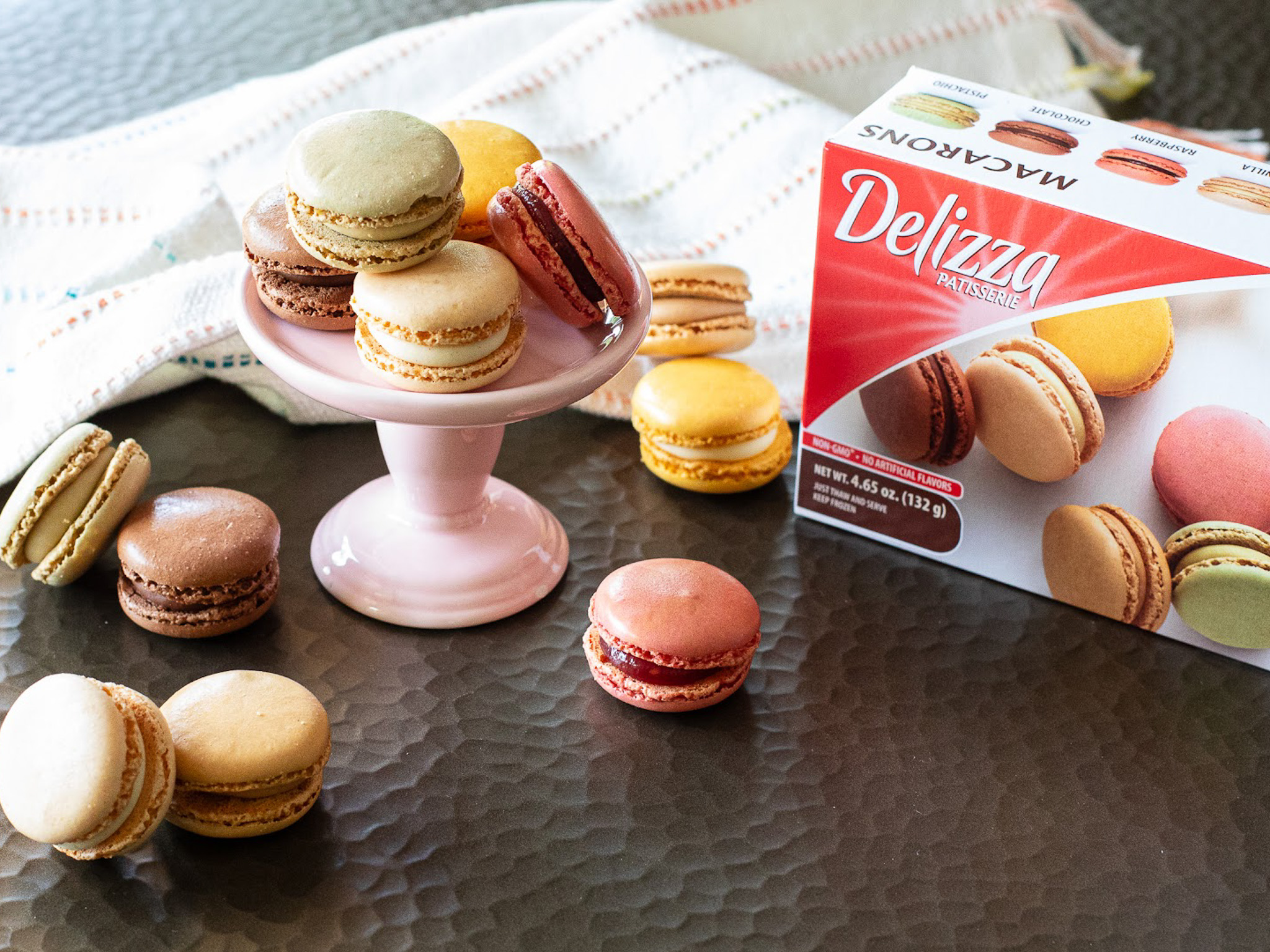 Delizza Macarons