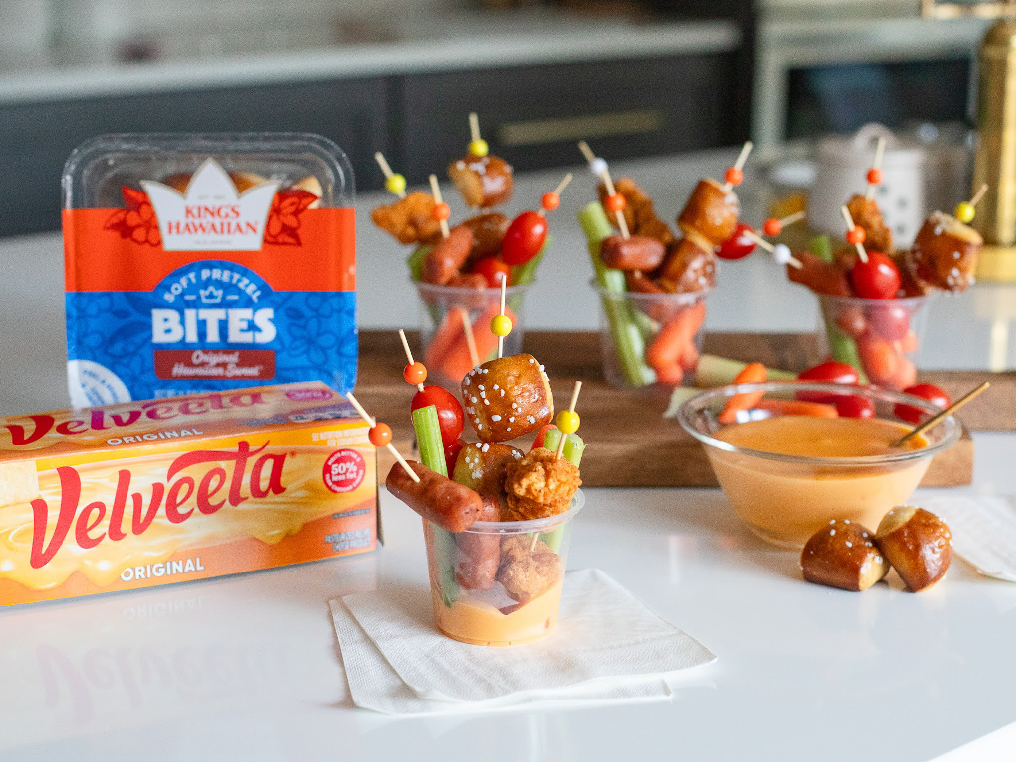 Chacuterie Cups Velveeta King’s Hawaiian