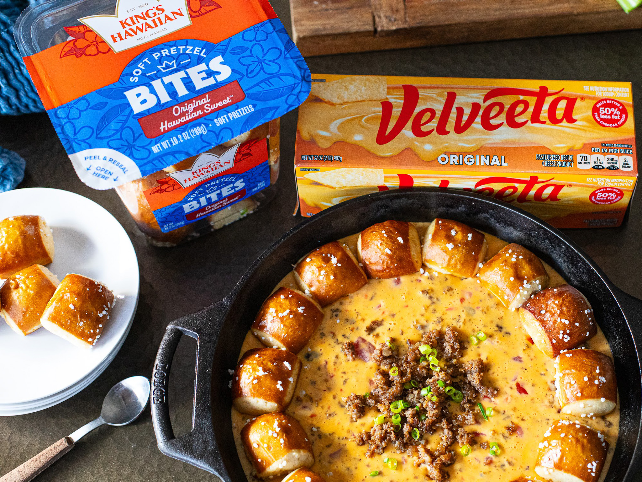 Velveeta King’s Hawaiian Skillet Queso