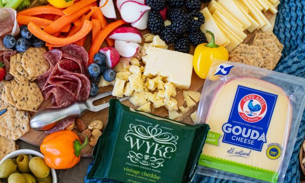 Let Gayo Azul Gouda And Wyke Farms Cheddar Elevate Your Holiday Entertaining – Enter For A Chance To Win A Premium Charcuterie Board!
